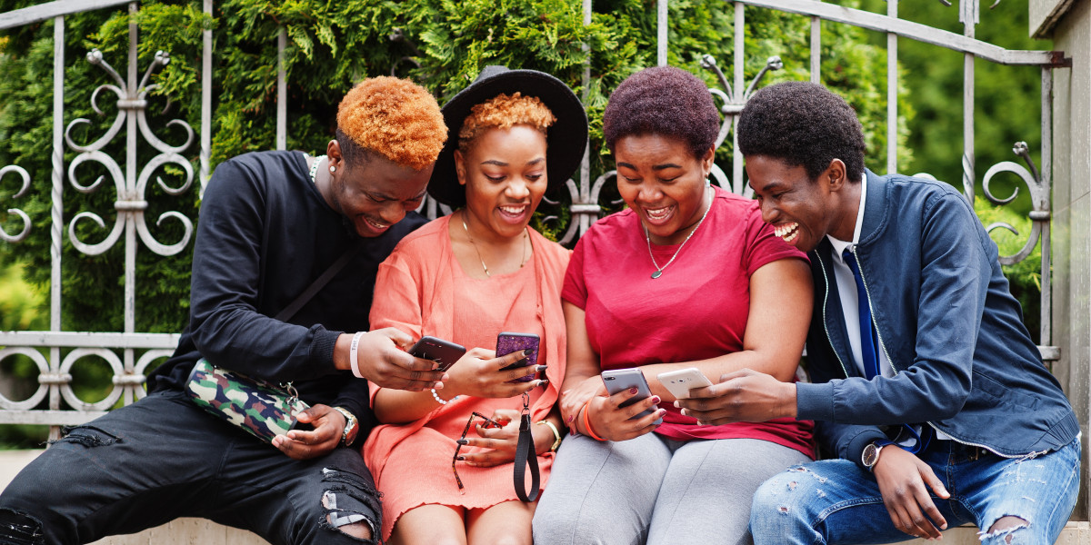 HowFarApp - Social path in Nigeria's Social Media Network Space